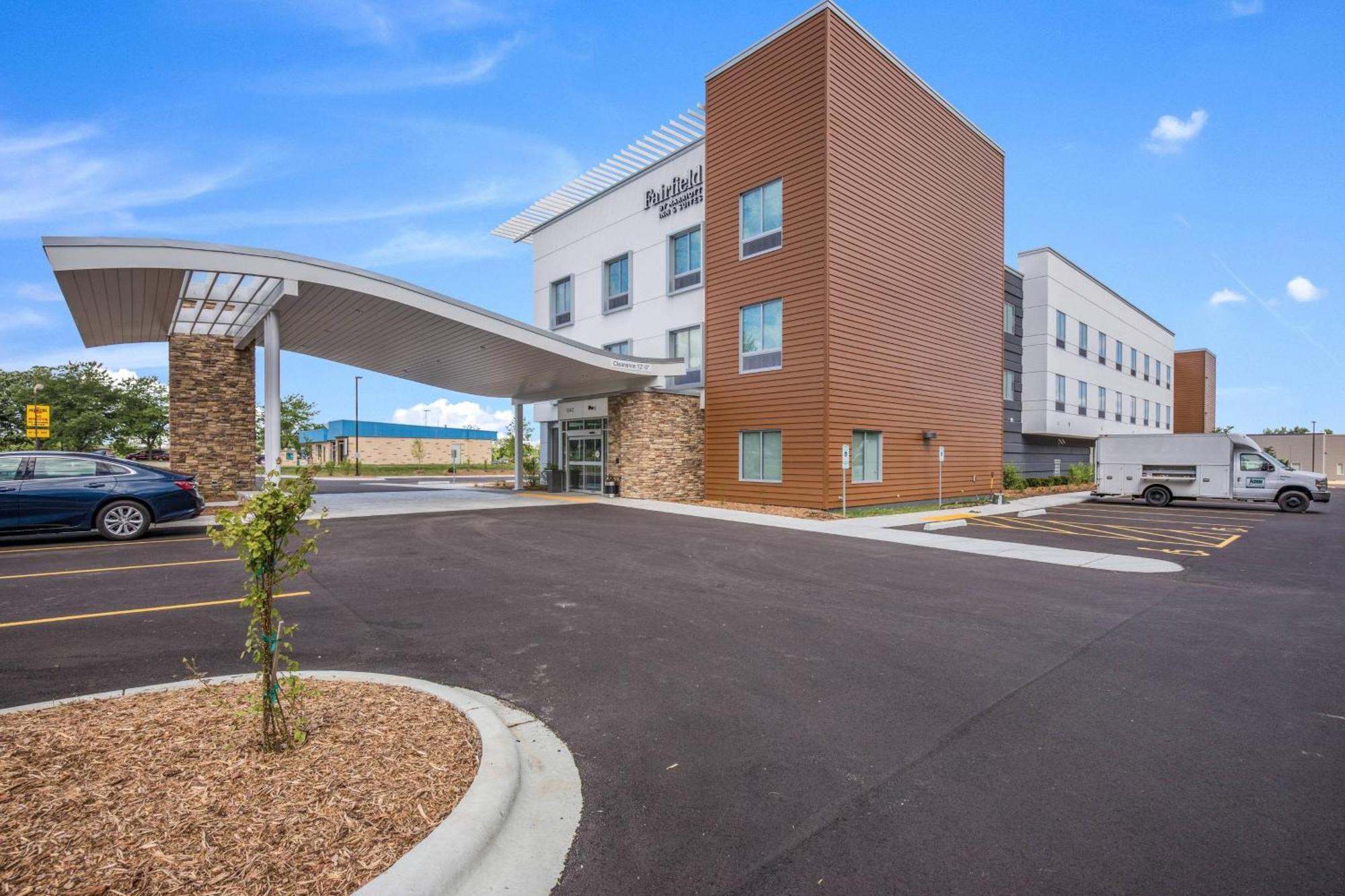 Fairfield Inn & Suites Whitewater 外观 照片